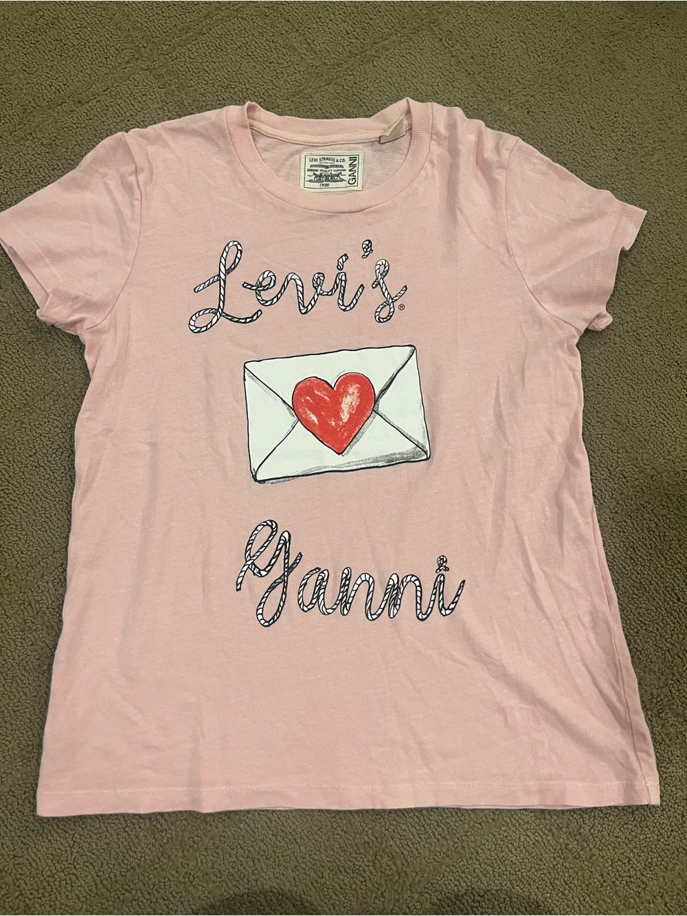 Levi x ganni  Graphic tee with Heart Envelope
